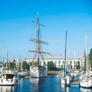 2 Slaapkamer Op De Zeedijk Oostende. Ostende